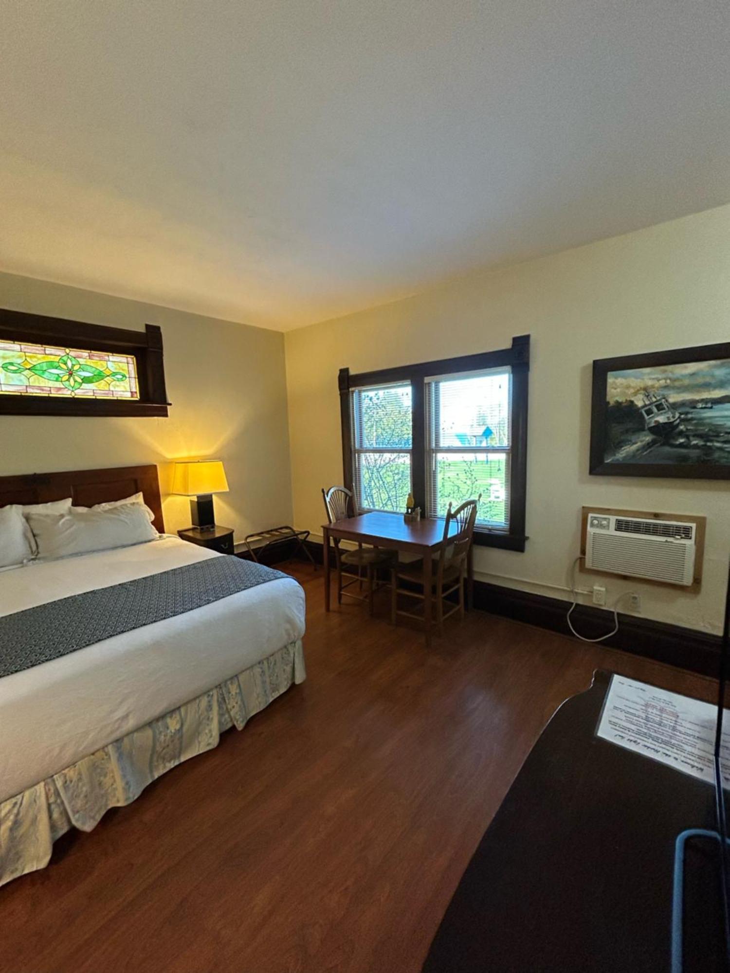 Harbor Light Inn Gills Rock 외부 사진