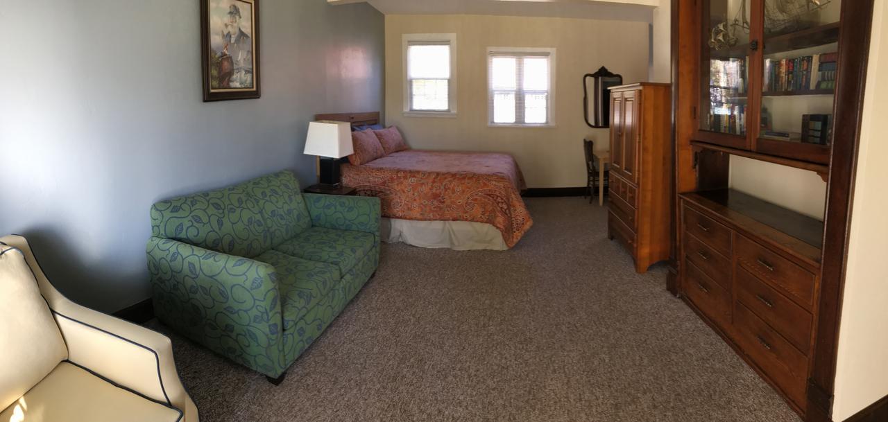 Harbor Light Inn Gills Rock 외부 사진